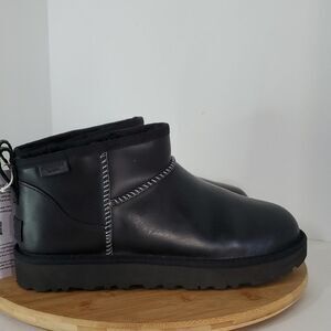 UGG Women's Classic Ultra Mini Black Leather Regen Boots Size US 9 NWOB